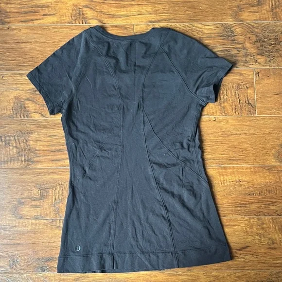 lululemon athletica Black Short Sleeve Tee - Picture 5 of 6